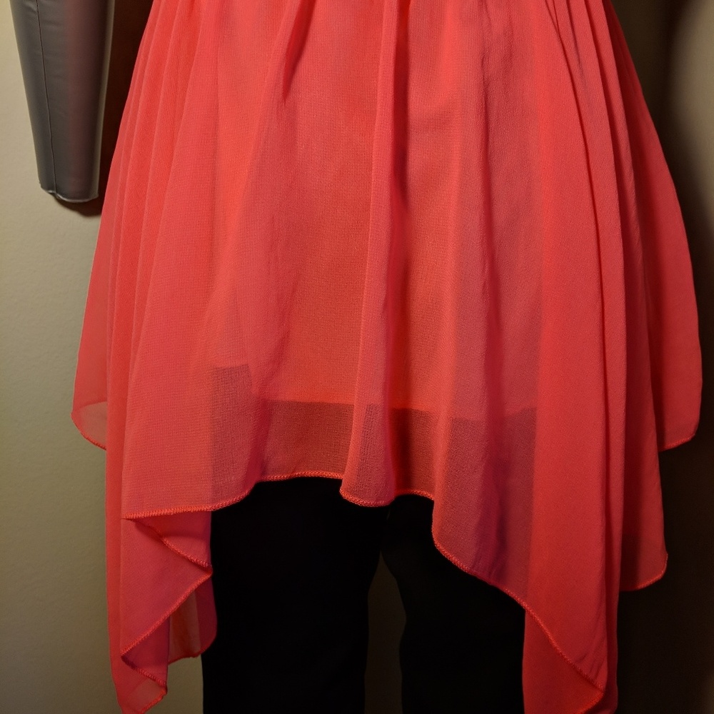 1.2.3. Salmon  v neck surplice chiffon - Picture 2 of 7